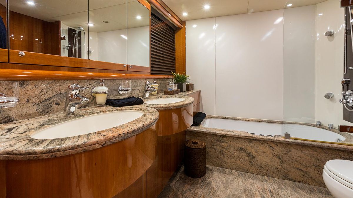 2002 Sunseeker 92 