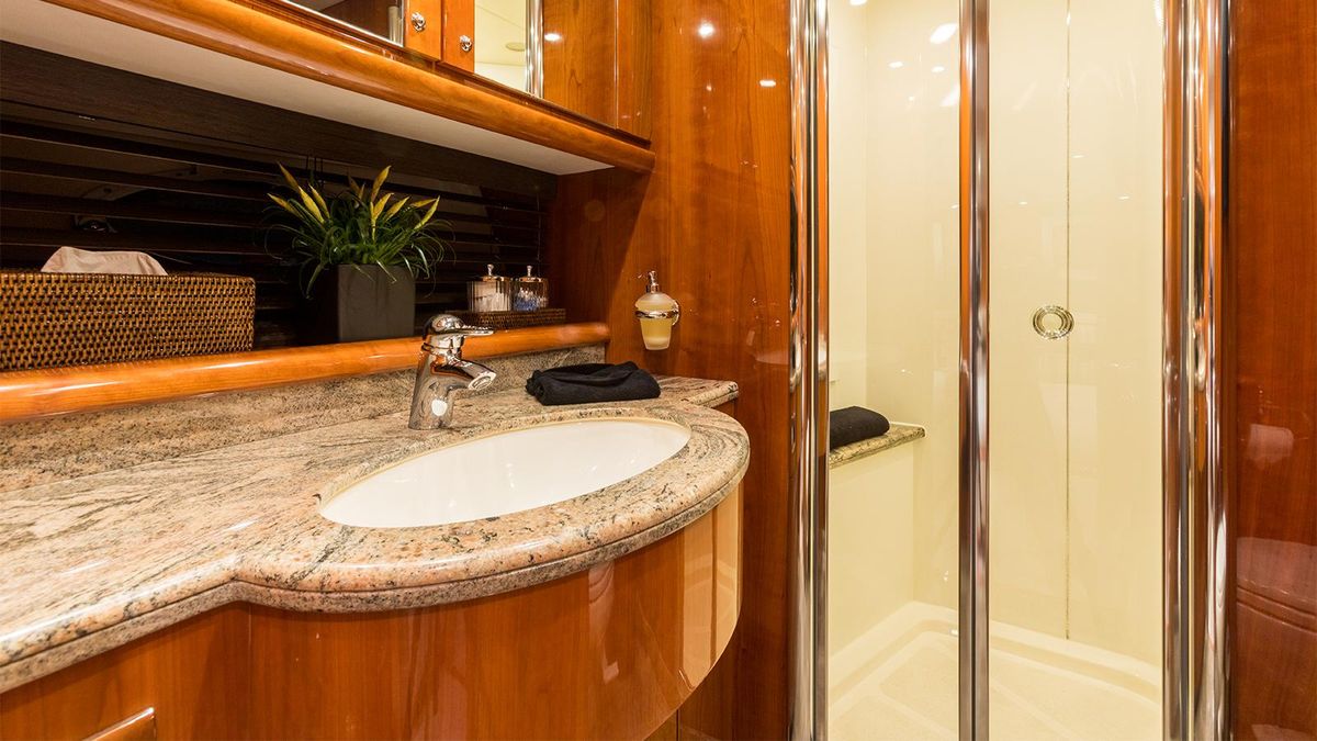 2002 Sunseeker 92 
