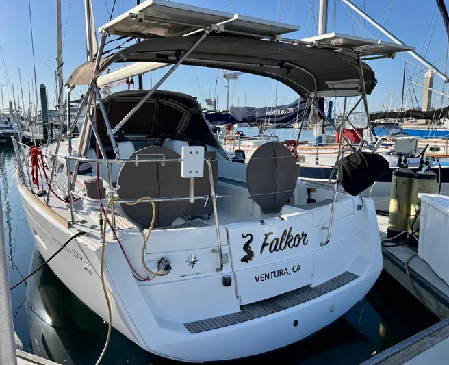 Falkor Yacht Photos Pics 