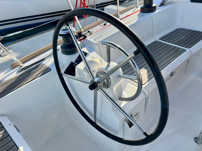 Falkor Yacht Photos Pics 