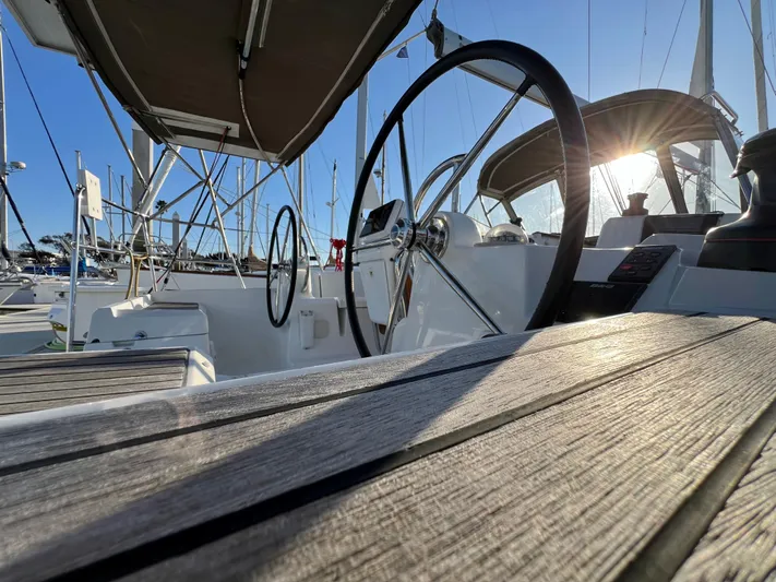 Falkor Yacht Photos Pics 