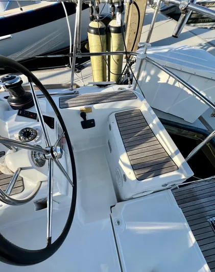 Falkor Yacht Photos Pics 