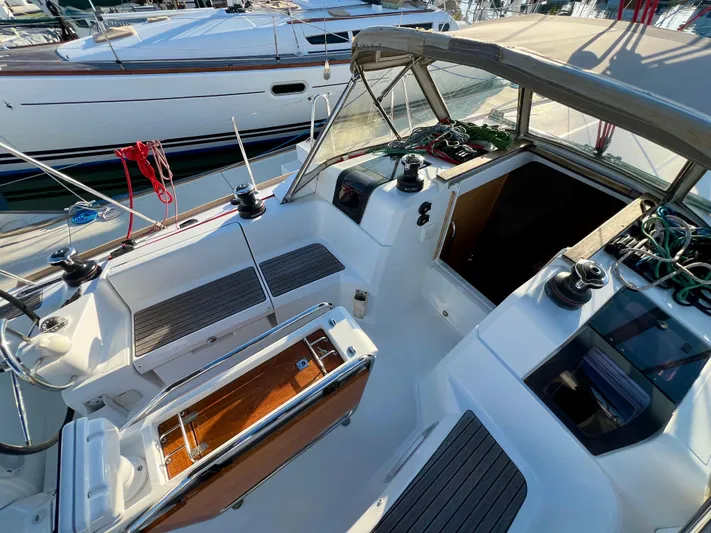 Falkor Yacht Photos Pics 