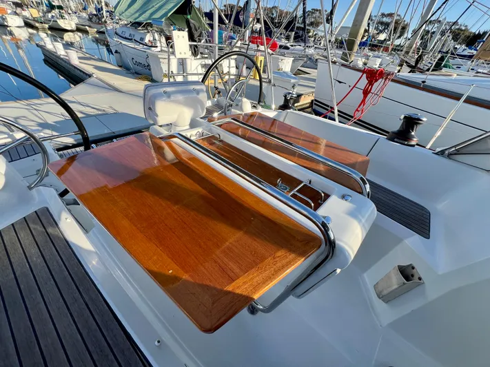 Falkor Yacht Photos Pics 