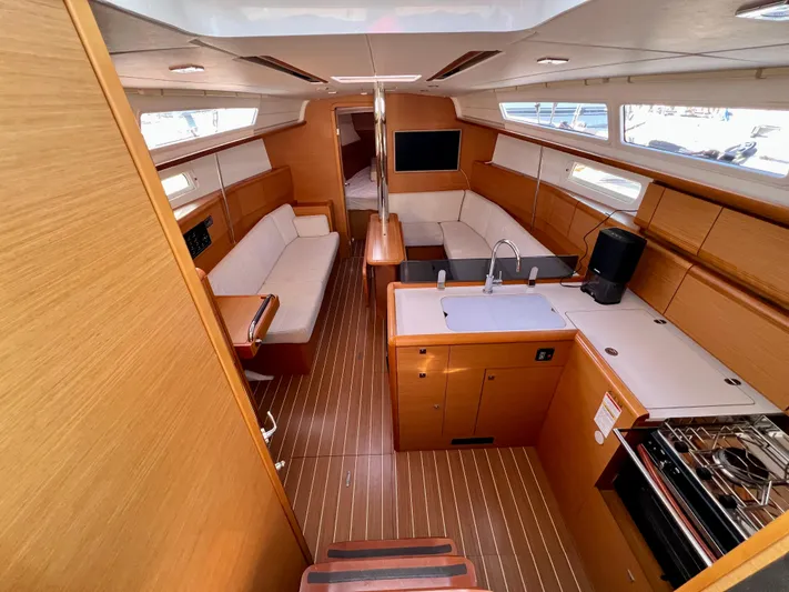 Falkor Yacht Photos Pics 