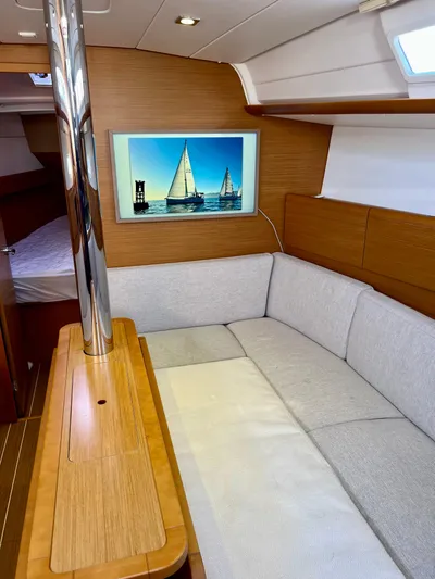 Falkor Yacht Photos Pics 