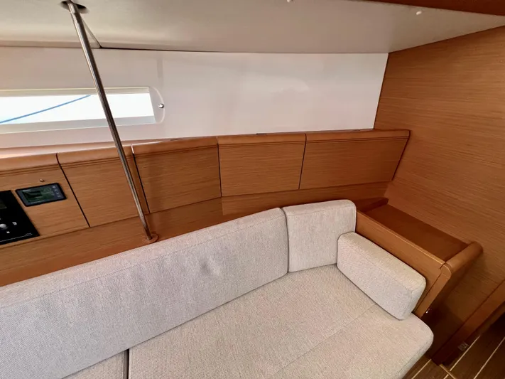 Falkor Yacht Photos Pics 