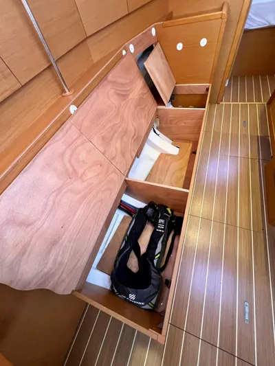 Falkor Yacht Photos Pics 