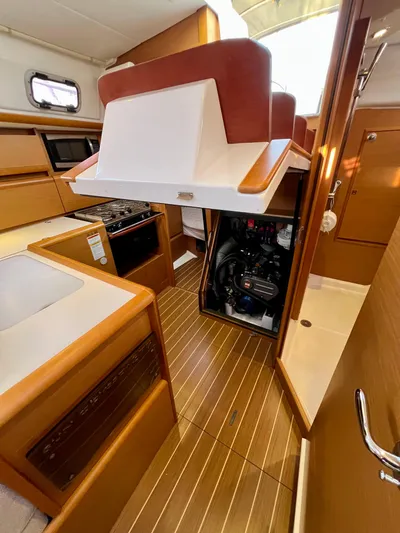 Falkor Yacht Photos Pics 