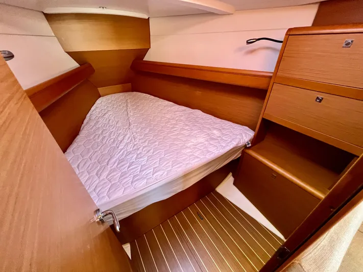 Falkor Yacht Photos Pics 