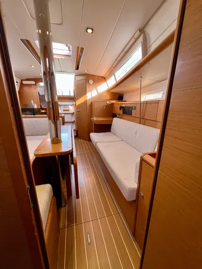 Falkor Yacht Photos Pics 