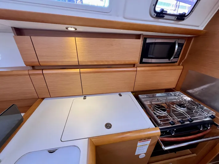 Falkor Yacht Photos Pics 