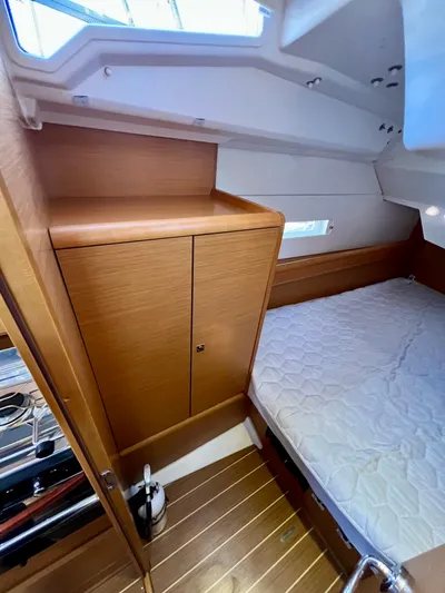 Falkor Yacht Photos Pics 