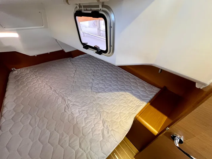 Falkor Yacht Photos Pics 