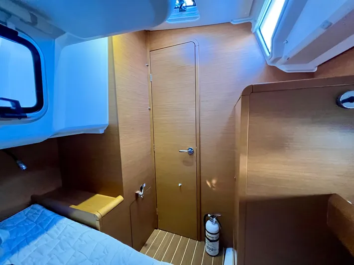 Falkor Yacht Photos Pics 