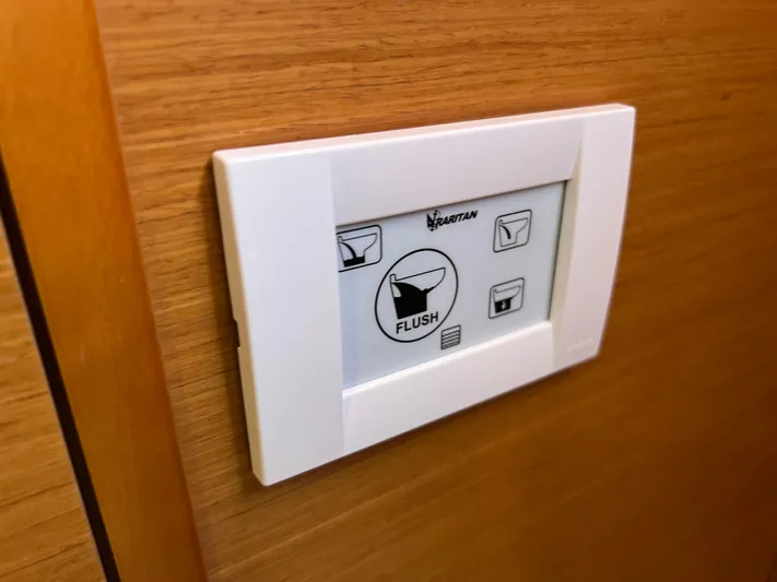 Falkor Yacht Photos Pics 