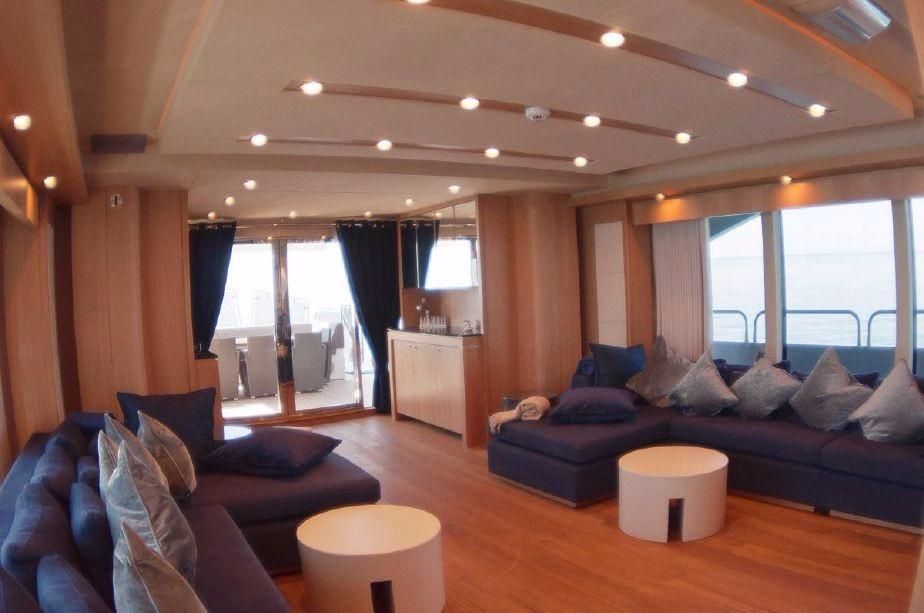 2011 Sunseeker 115 