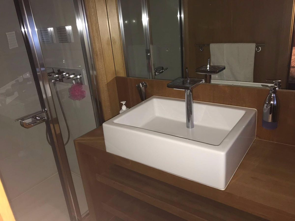2011 Sunseeker 115 