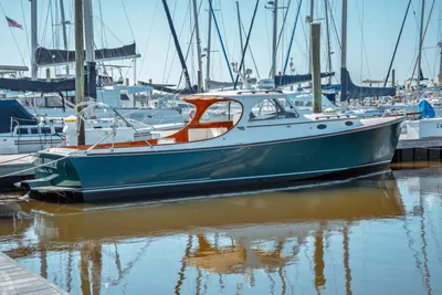 Hinckley Picnic Boat Classic