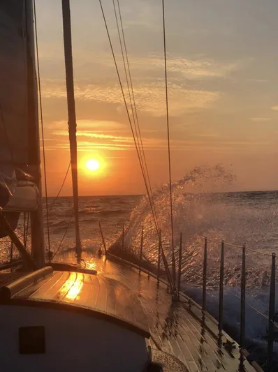 Quattre Quarts Trois Yacht Photos Pics Eagle 54