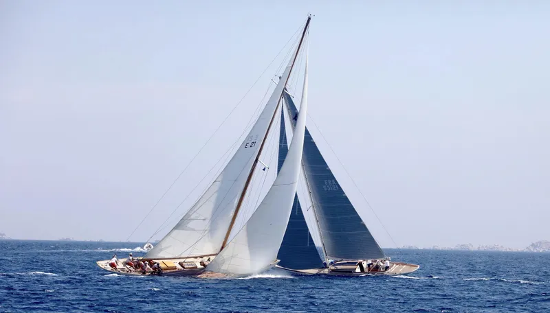 Quattre Quarts Trois Yacht Photos Pics Eagle 54