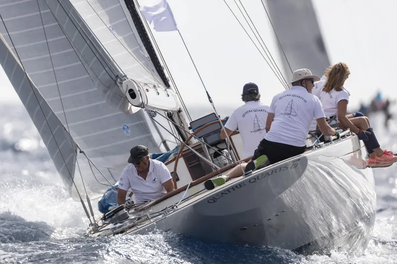 Quattre Quarts Trois Yacht Photos Pics Eagle 54