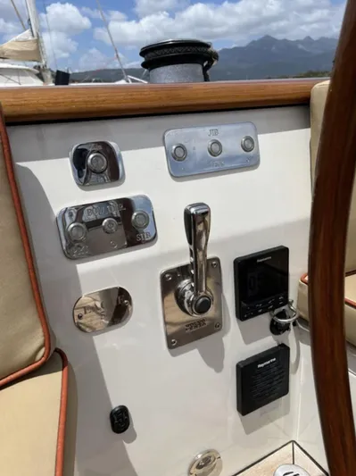 Quattre Quarts Trois Yacht Photos Pics Eagle 54