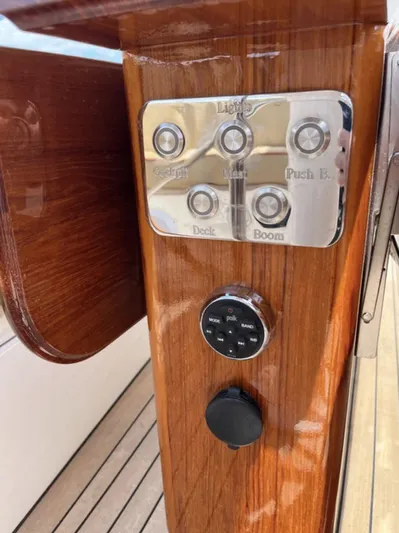 Quattre Quarts Trois Yacht Photos Pics Eagle 54