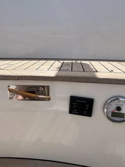 Quattre Quarts Trois Yacht Photos Pics Eagle 54