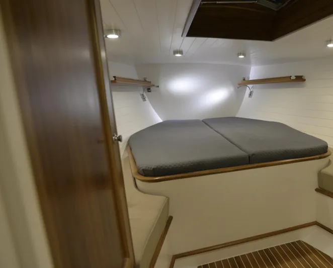 Quattre Quarts Trois Yacht Photos Pics 