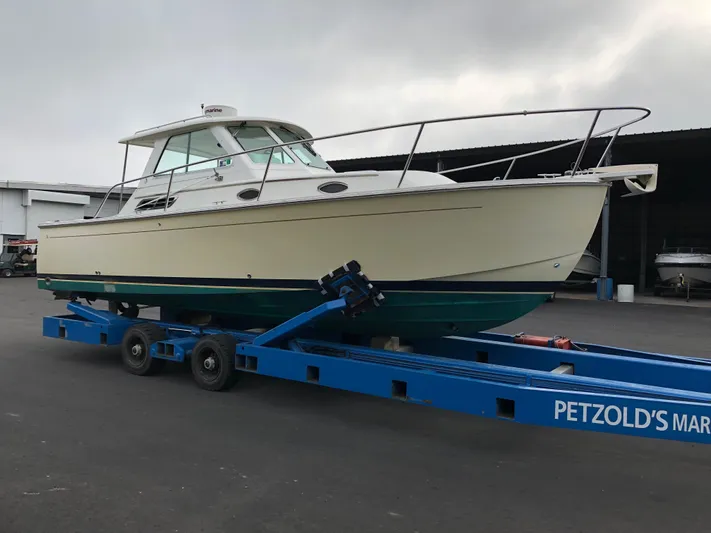 Act III Yacht Photos Pics 2008 Back Cove 29 boat on trailer at Petzold's Marina.