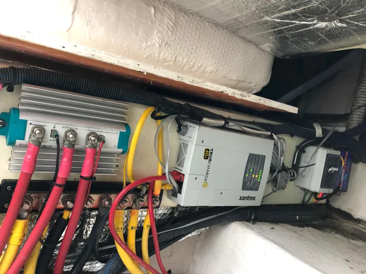 Act III Yacht Photos Pics Electrical system of a 2008 Back Cove 29 boat, featuring wiring and components.