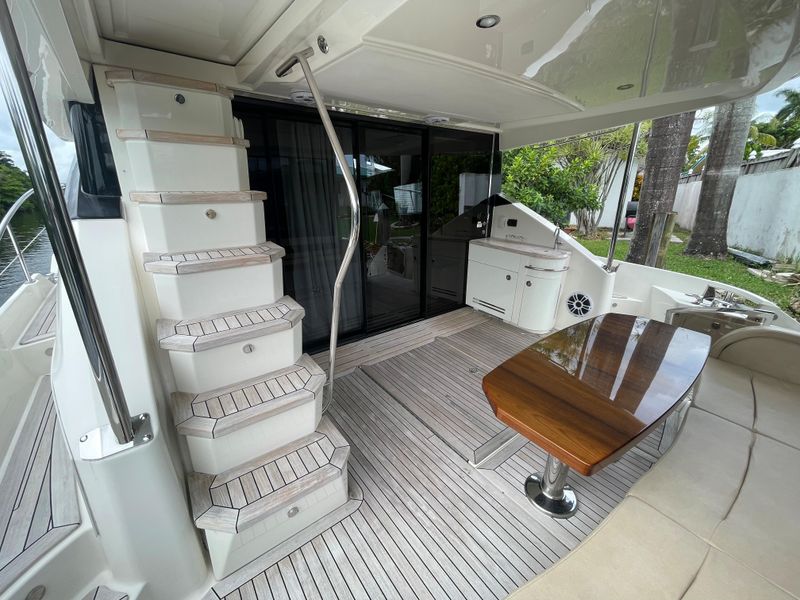 2015 Sea Ray L650 Fly