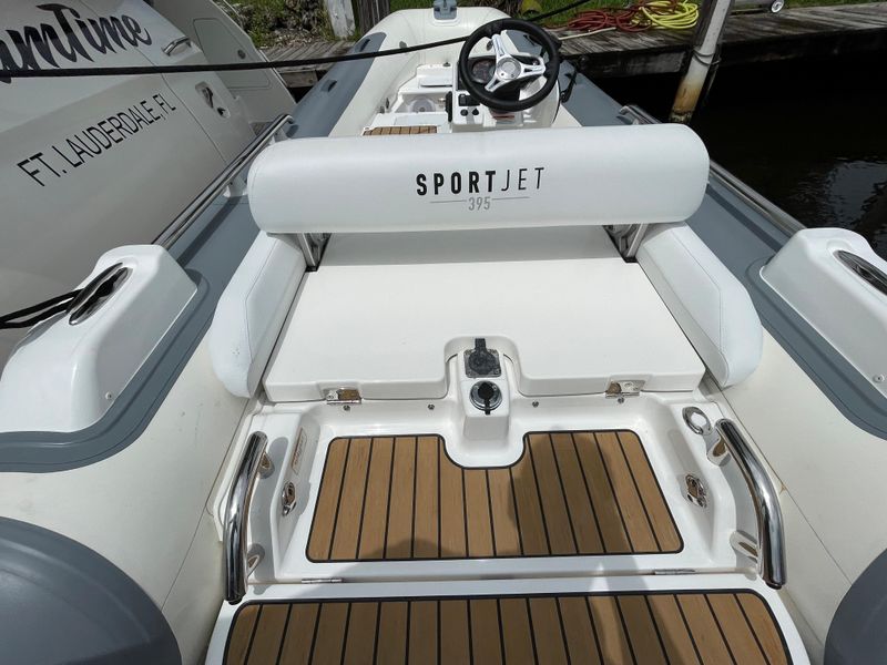 2015 Sea Ray L650 Fly