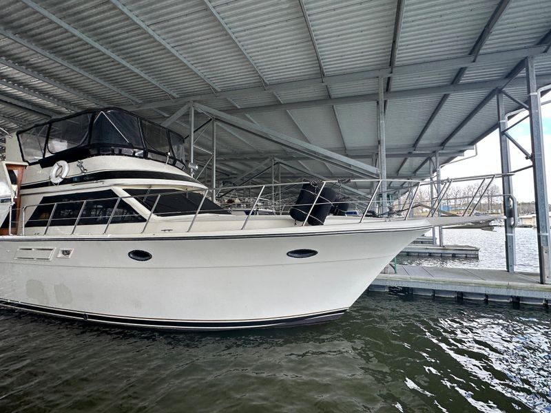 1989 Californian 48 Motor Yacht