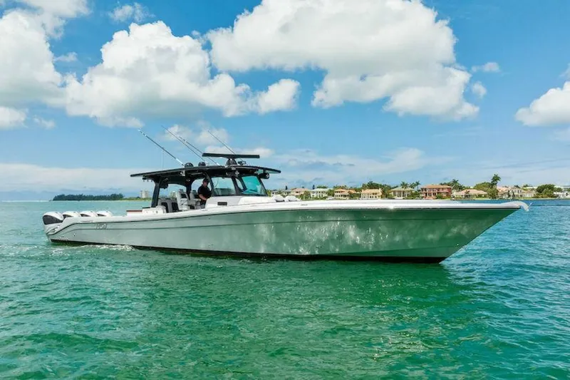Lovin Life Yacht Photos Pics 2020 HCB 53 Suenos 'Lovin Life'