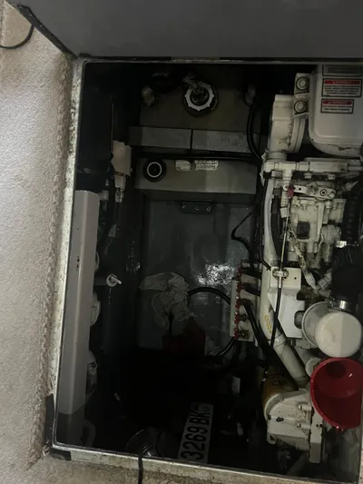 Maxxed Out Yacht Photos Pics 