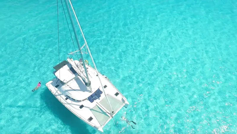 L Aventure Yacht Photos Pics 