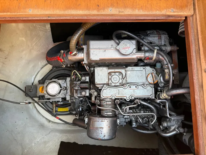 L Aventure Yacht Photos Pics 