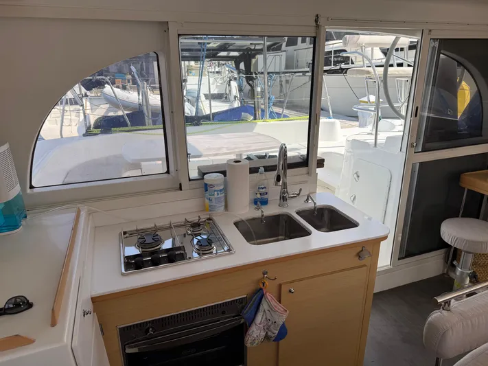 L Aventure Yacht Photos Pics 