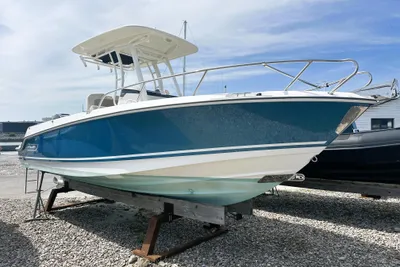 2017 Boston Whaler 230 Outrage