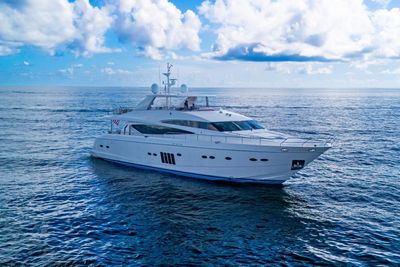 Yacht
