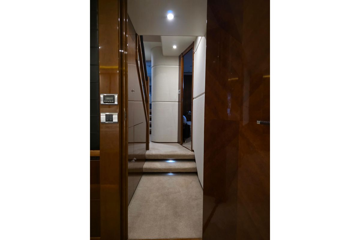 2010 Princess 95 