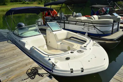 Hurricane 217 Sundeck