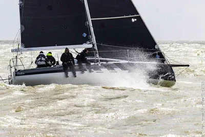 2019 Jeanneau Sun Fast 3300