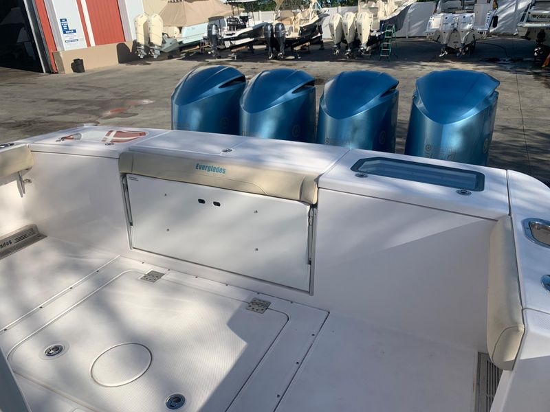 2019 Everglades 435CC