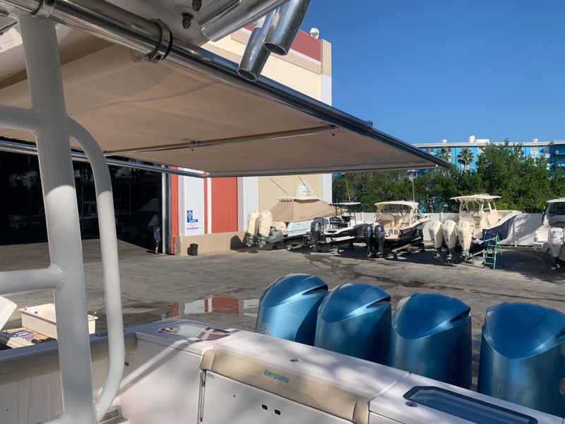 2019 Everglades 435CC