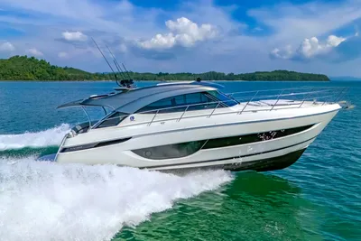 2023 Riviera 4600 Sport Yacht