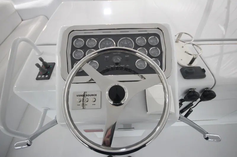 Rollwind Yacht Photos Pics 