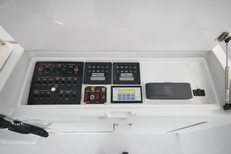 Rollwind Yacht Photos Pics 